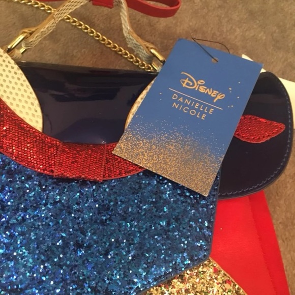 Disney; Snow white bag Danielle-Nicole - Picture 2 of 8